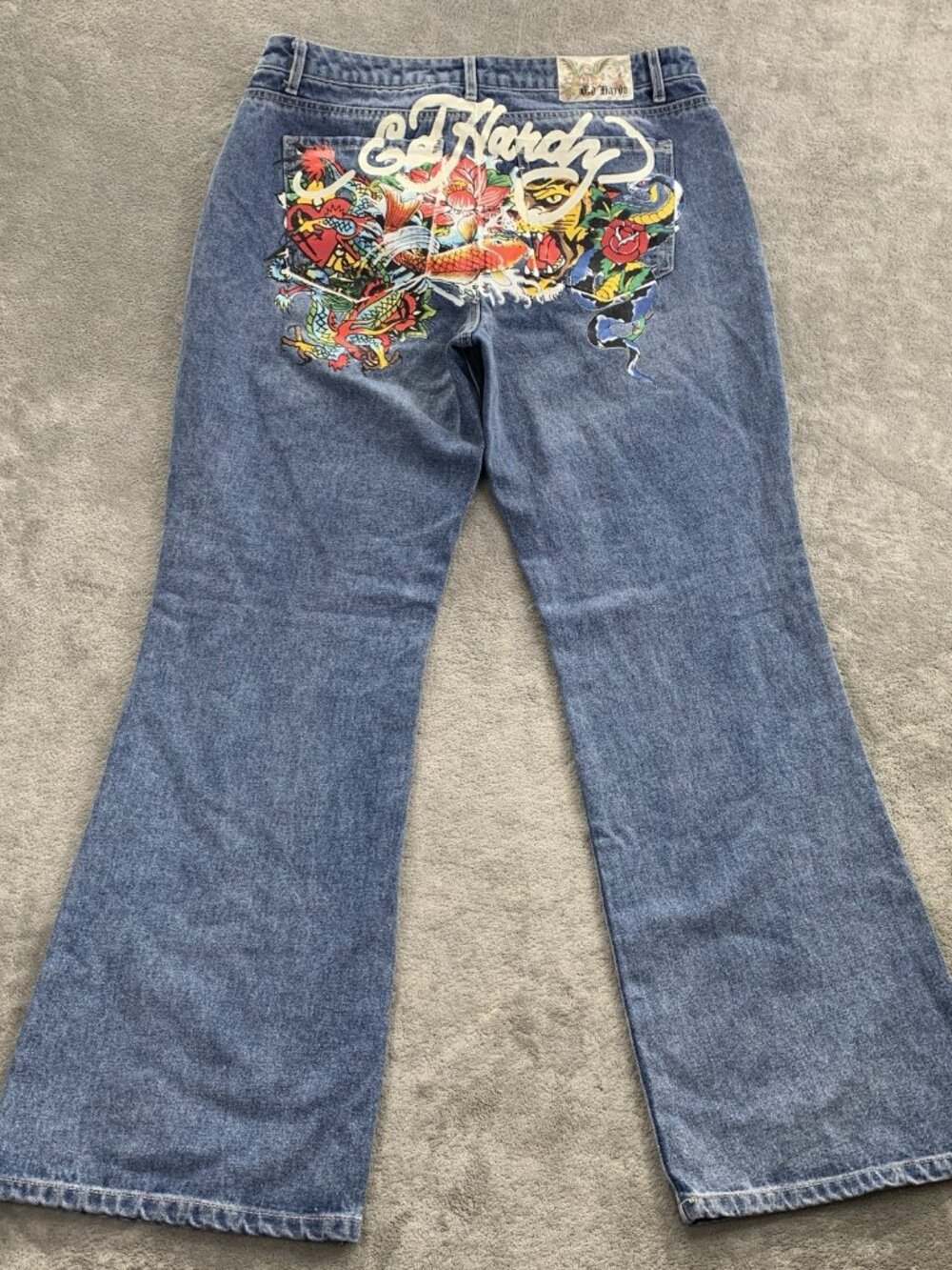 Ed Hardy Baggy Jeans Womens 32x31” Blue Multi Tattoo Painted Logo Koi Tiger Y2K - Picture 11 of 12